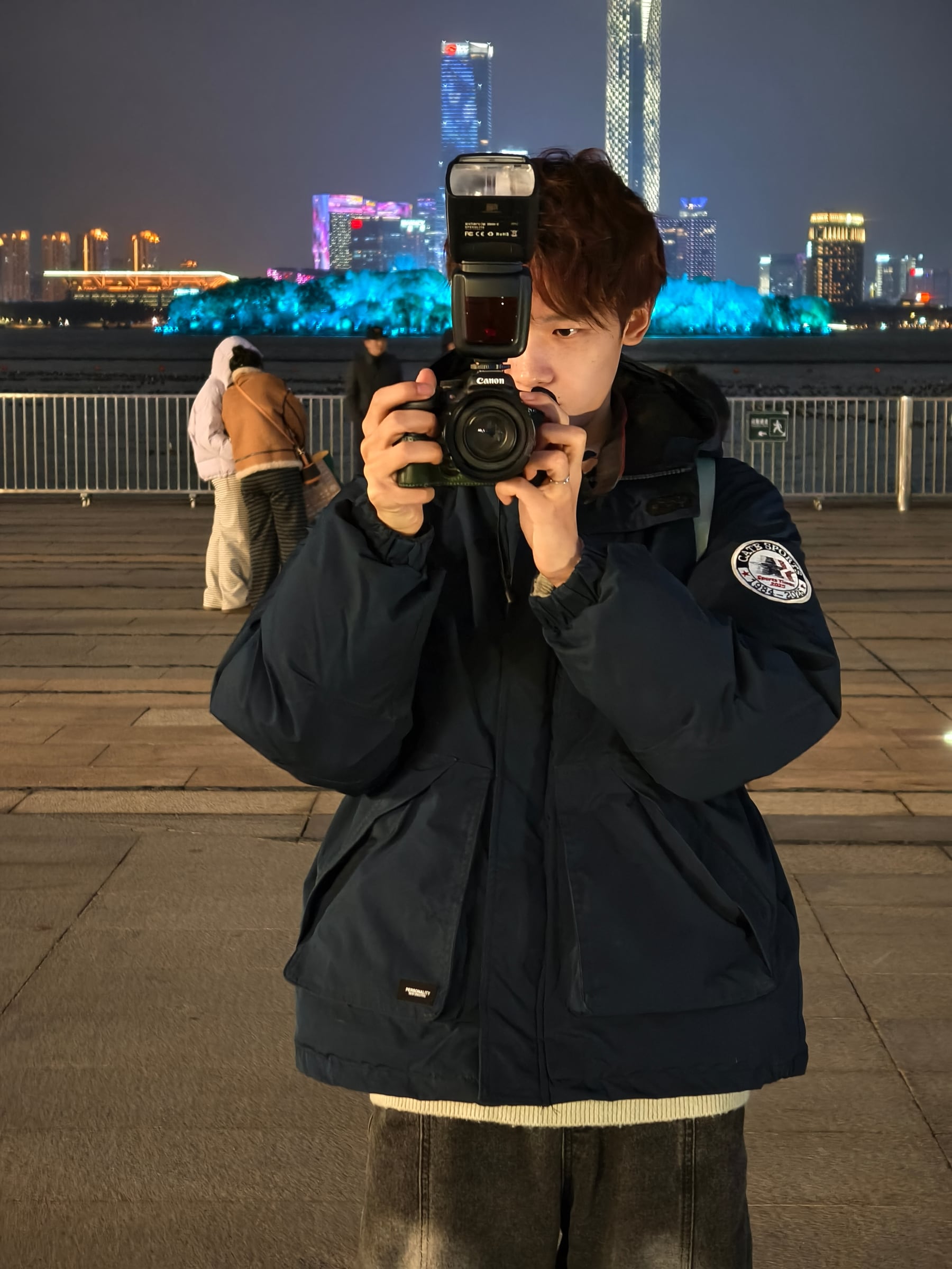 夜景摄影中的张子金
