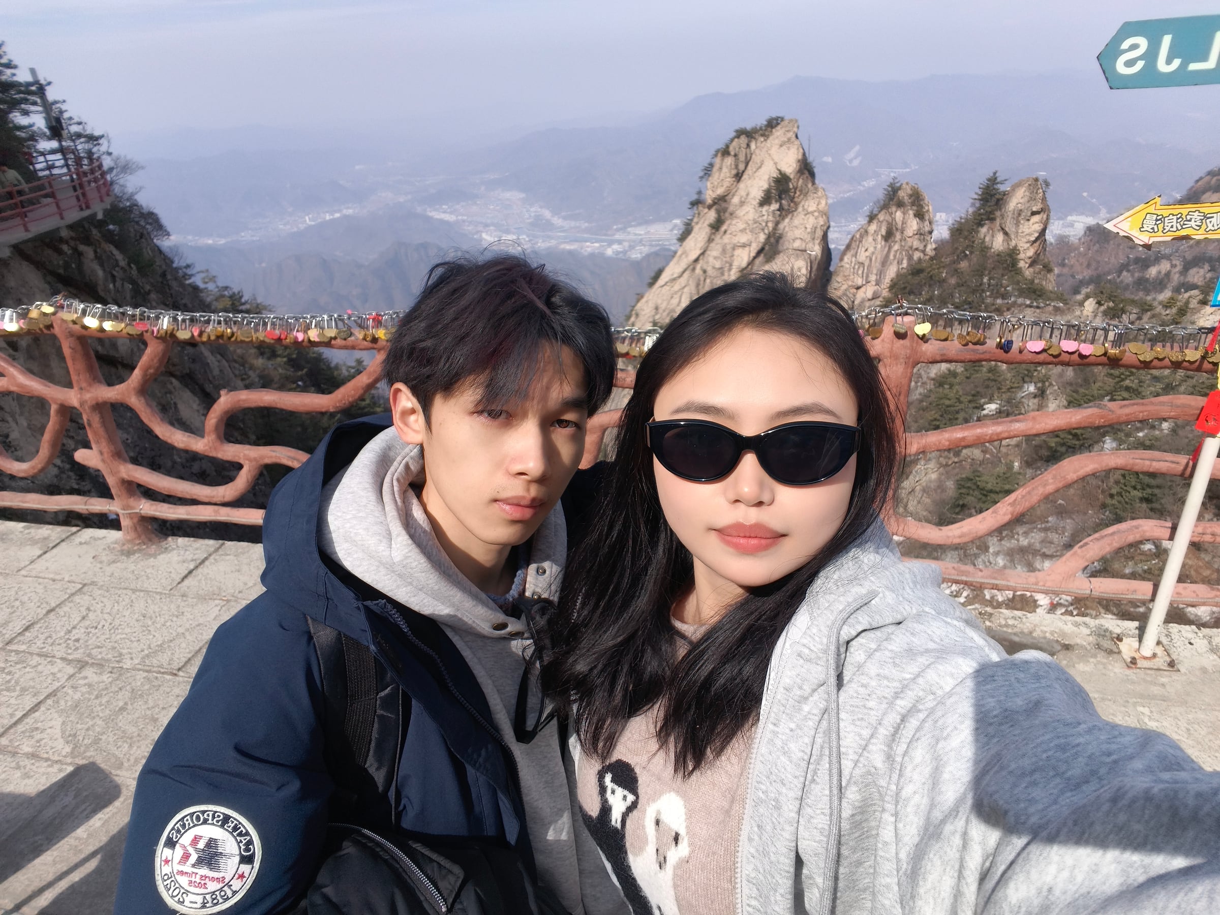 山顶旅行合影